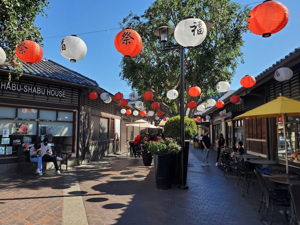 Japanese Village Plaza in Los Angeles California